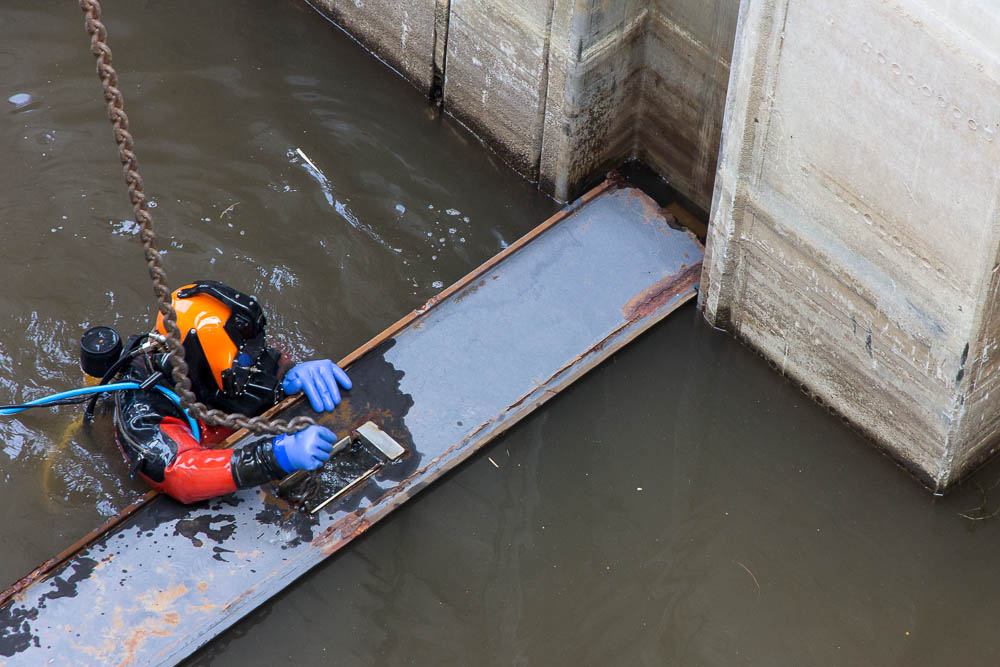 Berufstauchen, Unterwasserarbeiten,Sonstige professionelle Tauchausrüstung  - alle Hersteller aus Bootindustrie und Freizeitschifffahrt in dieser  Kategorie